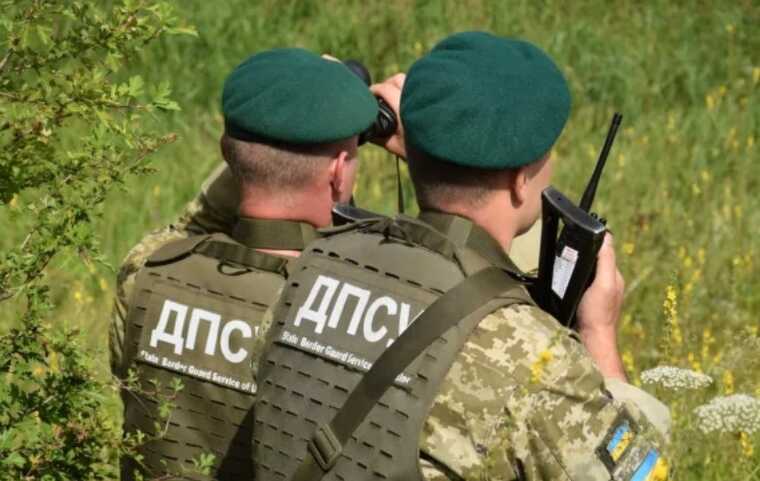 Українець з правом на виїзд за кордон намагався переплисти Тису, — ДПСУ