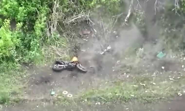 Border guards using drones destroyed six Russian motorcycles near Bakhmut