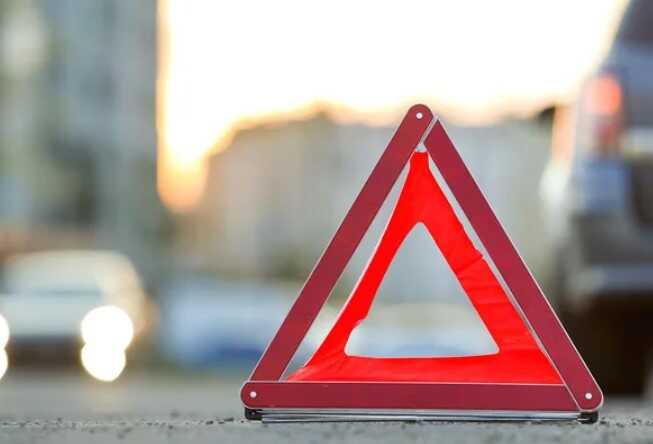 В Киеве водитель скутера "под хмельком" столкнулся с микроавтобусом