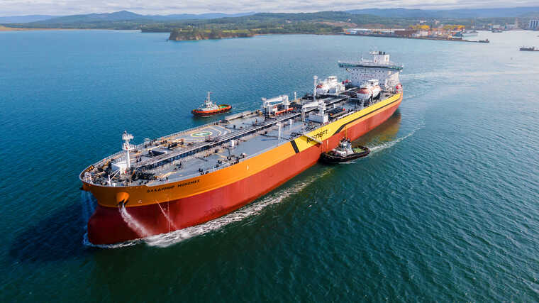 Reuters : Російському Газпрому не вистачає танкерів для експорту СПГ