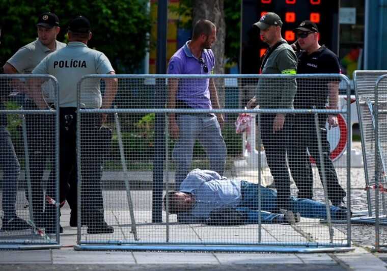 Нападником на словацького прем’єра виявився 71-річний чоловік із міста Левиці, — ЗМІ