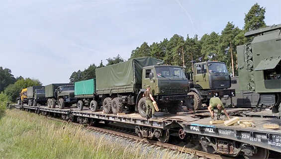 РФ знову планує перекидати свою військову техніку до Білорусі