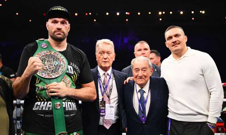 Промоутер Ф’юрі Воорен накинувся на критиків боксера