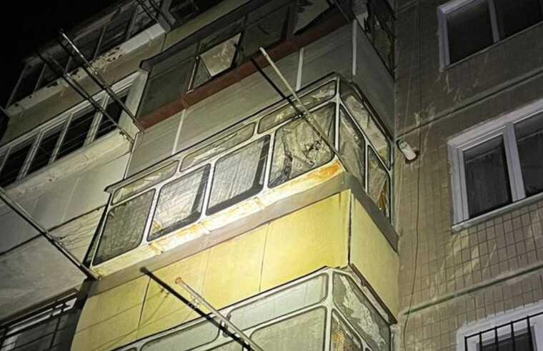 Окупанти обстріляли Нікополь: влучили у багатоповерхівку
