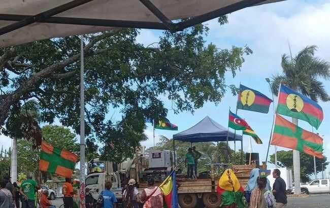 Во Франции считают, что Азербайджан поддерживает сепаратистов в Новой Каледонии