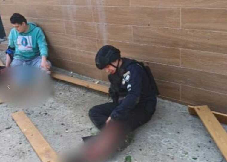 Нацполіція публікує кадри з місця російського удару по базі відпочинку на Харківщині