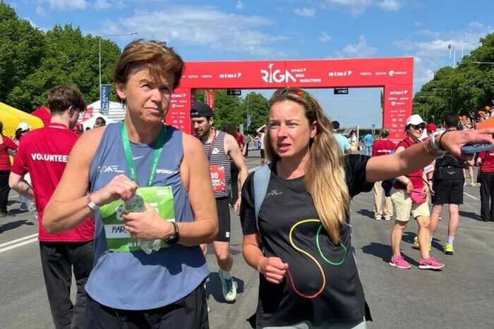 Очільниця МЗС Латвії пробігла півмарафон, щоб зібрати кошти для України