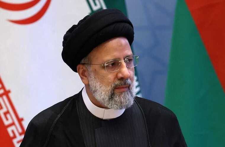 Появились новые кадры с места крушения вертолета президента Ирана