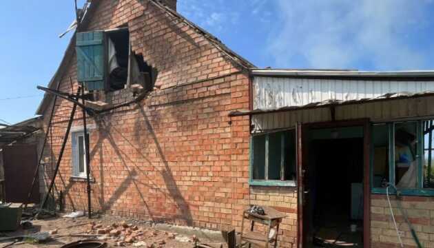 Захватчики выпустили по Никопольскому району 23 БПЛА: есть пострадавшие