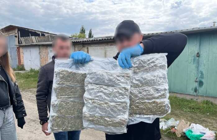 У Вінницькій області знешкодили наркосиндикат з мільйонним обігом