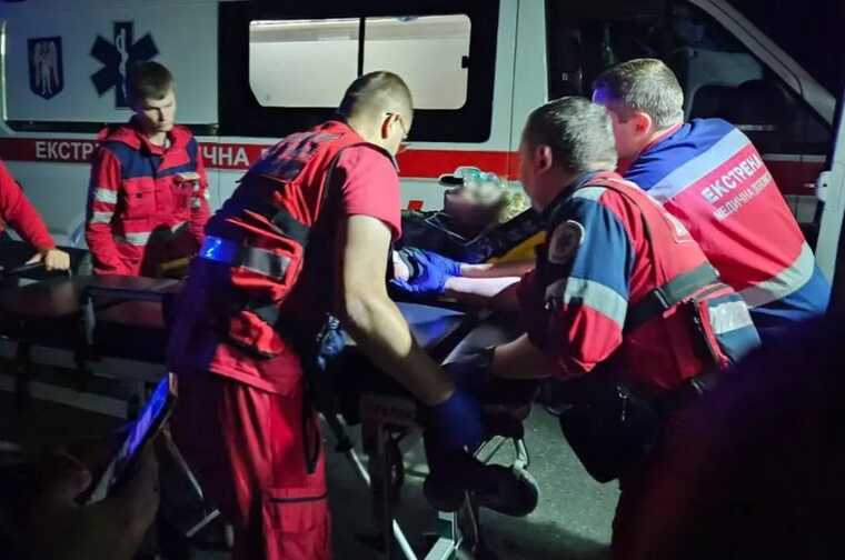 У столиці під час пожежі бійці ДСНС врятували жінку