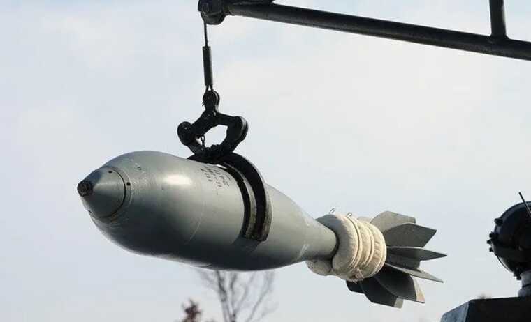 Сколько ядерных боеголовок имеет в своем арсенале РФ