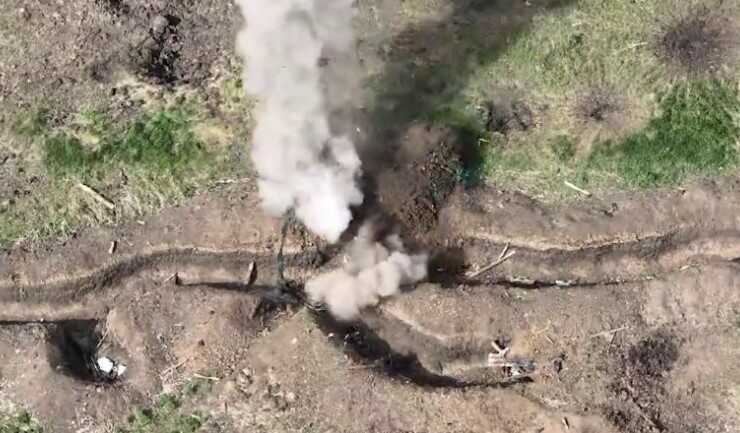 Ukrainian border guards in the Donetsk region destroyed an infantry fighting vehicle and an occupation shelter