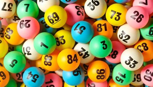 Журналист: Правительство запретило всю рекламу азартных игр, но не лотереи