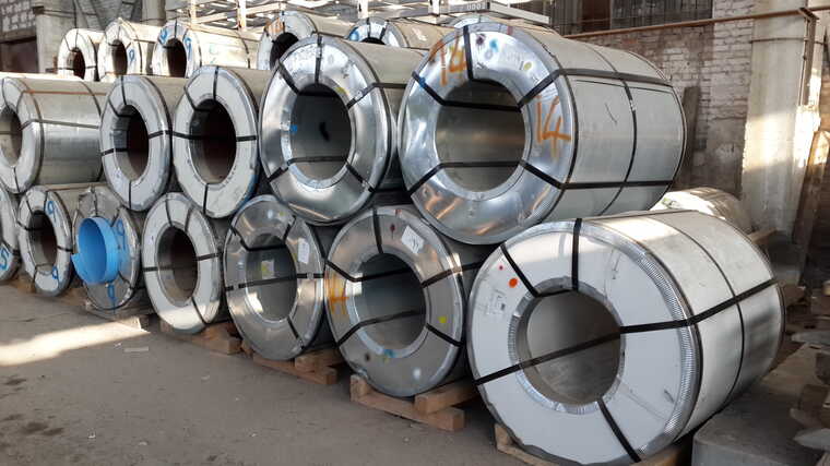 Прокат від "Метінвест"для "Укрзалізниці" подешевшав слідом за світовими котируваннями сталі