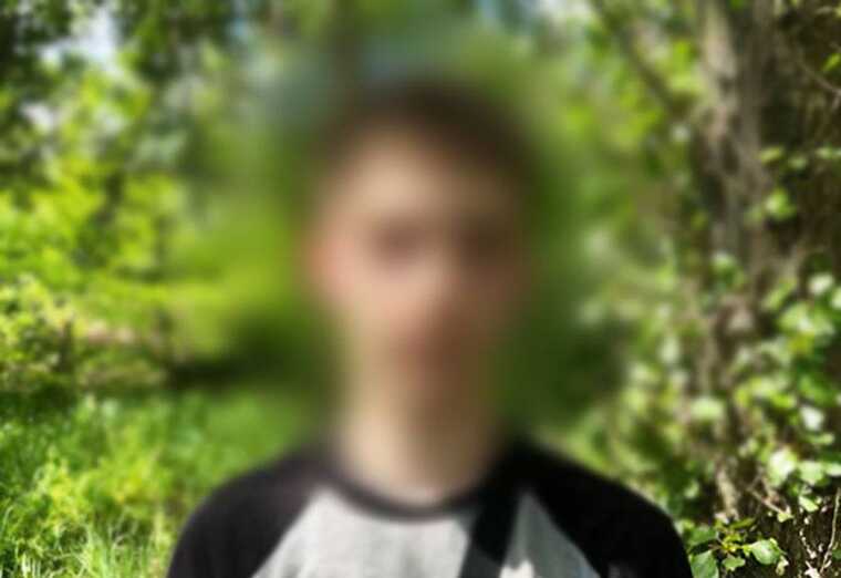 У Києві затримали неповнолітнього "закладника" на гарячому