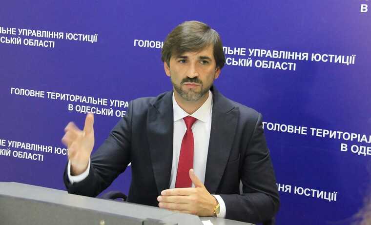 Ексголова управління юстиції Одеської області Руслан Сауляк приховує фірми у Чехії та США