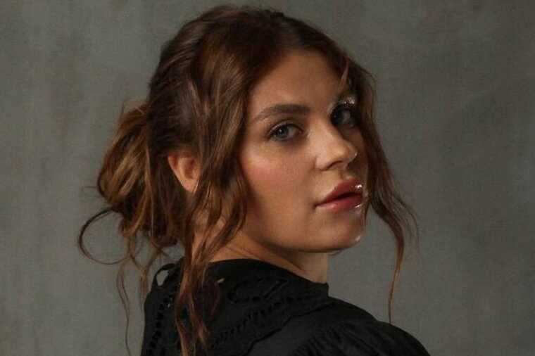 Солістка гурту KAZKA скасувала весілля та назвала причину