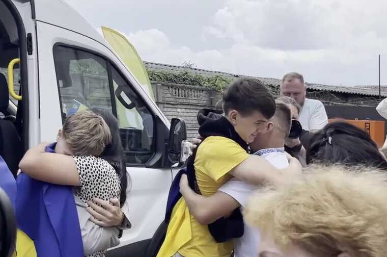 В Украину вернули пять депортированных детей-сирот