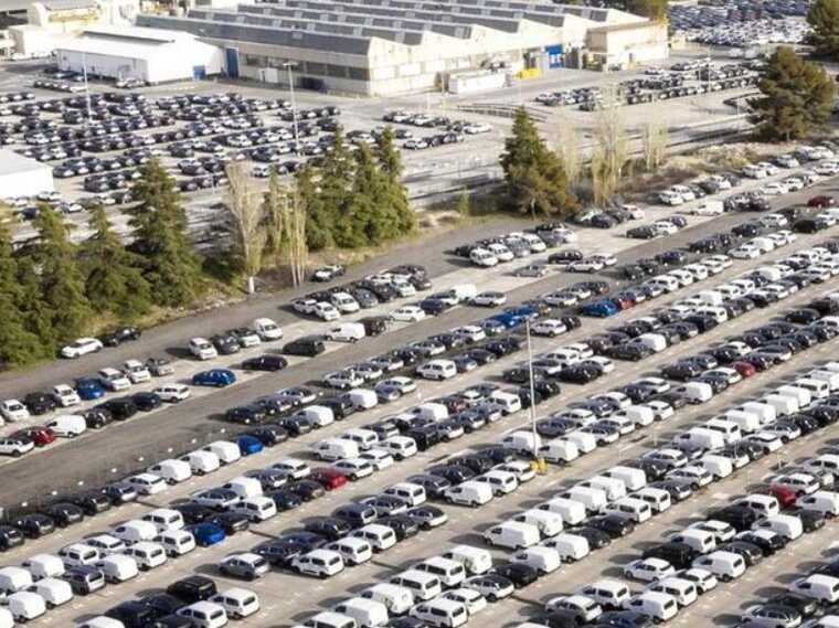 Кількість завезених в Україну автівок суттєво збільшилася