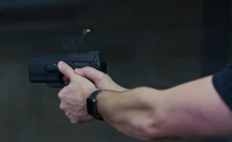 В оккупированном Донецке оккупант устроил стрельбу во дворе многоэтажки: есть жертвы