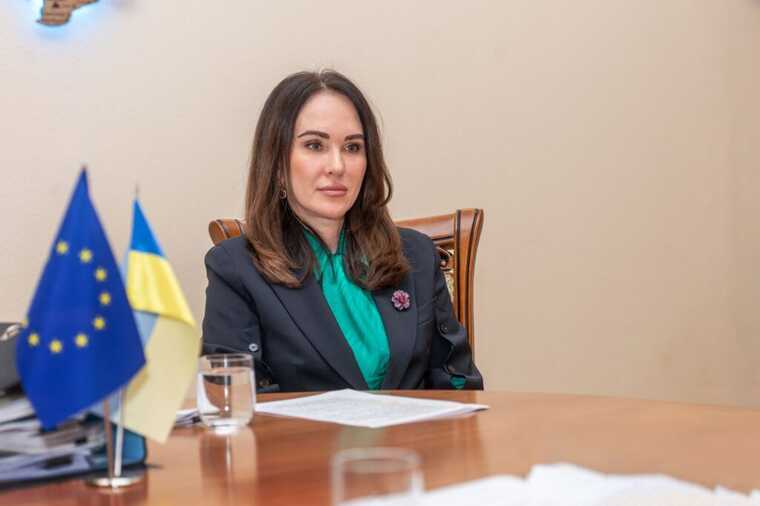 ОП не буде звертатись до КСУ, щоб підтвердити легітимність Зеленського, – Мудра