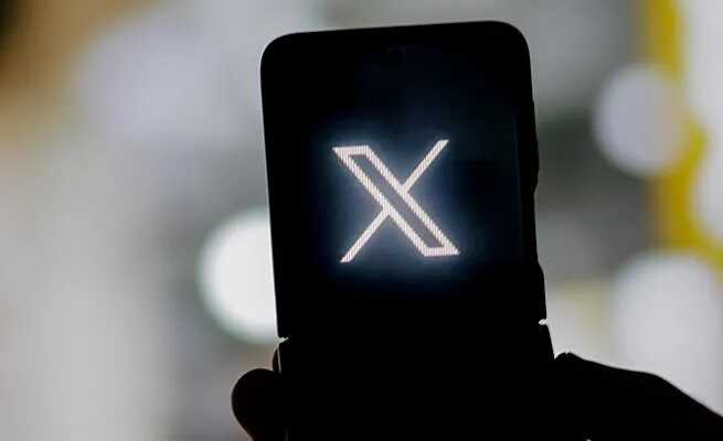 У соцмережі X тепер дозволено публікувати еротику та порно