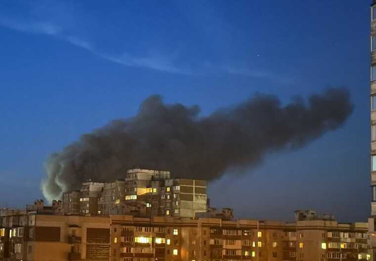 У столиці на Троєщині сталася сильна пожежа