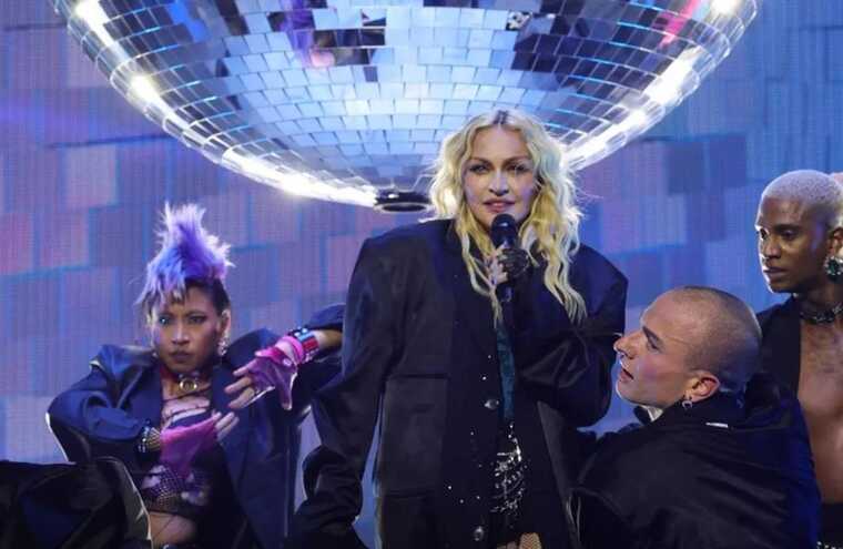 Фанат подав до суду на Мадонну через її виступ