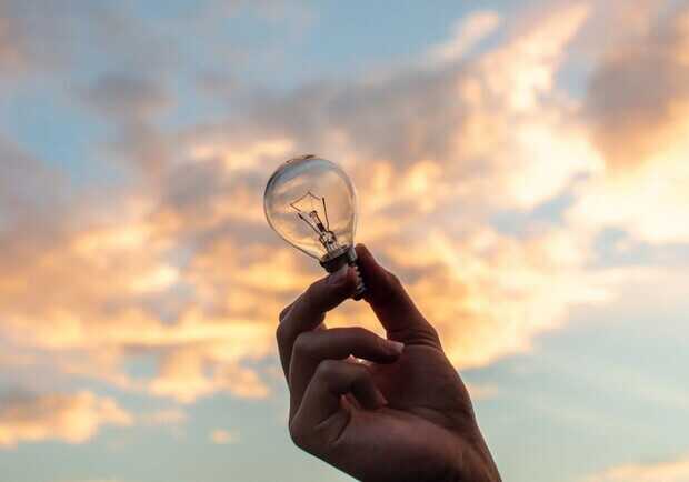 Київ вийшов за ліміти, проводяться екстрені відключення, графіки не діють, - Yasno