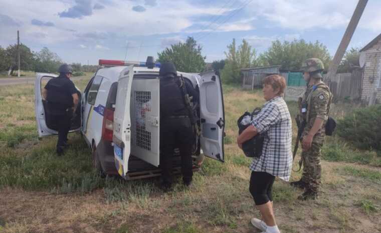 Law enforcement officers evacuated another 23 people from the Vovchansk community