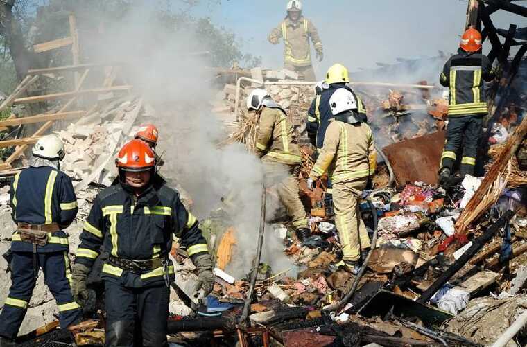 Атаки росіян на Полтавщині пошкодили десятки будинків: загинула жінка