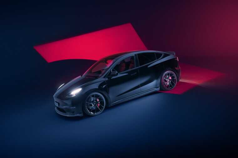 Tesla         Model Y