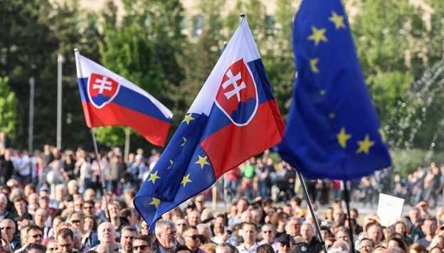 У Словаччині працівники суспільного мовника розпочали страйки - через спроби уряду контролювати ЗМІ