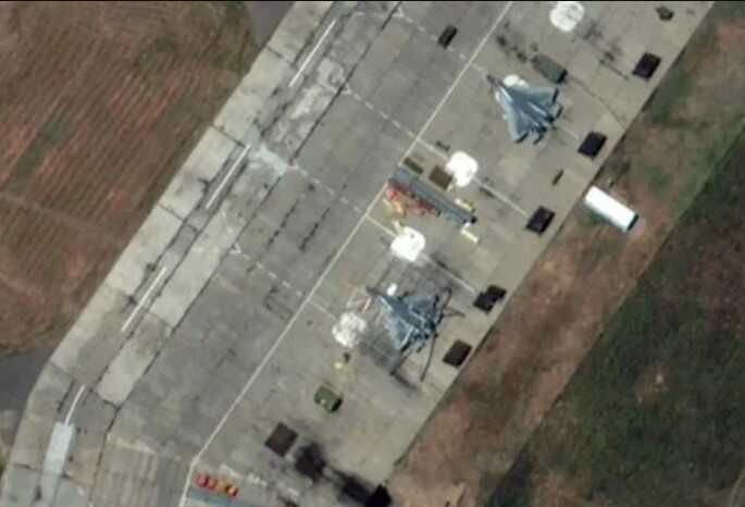 У мережі з’явились нові супутникові знімки ураженого Су-57 в Ахтубінську