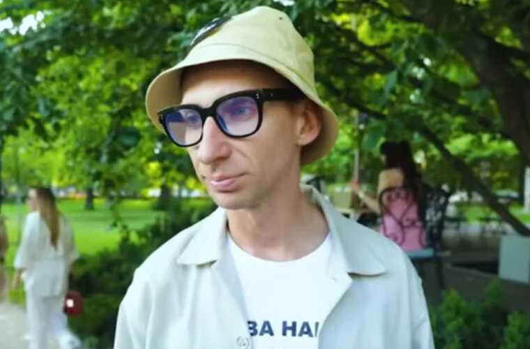 Ведучий В’ячеслав Соломка зізнався, як під час війни виїжджає за кордон