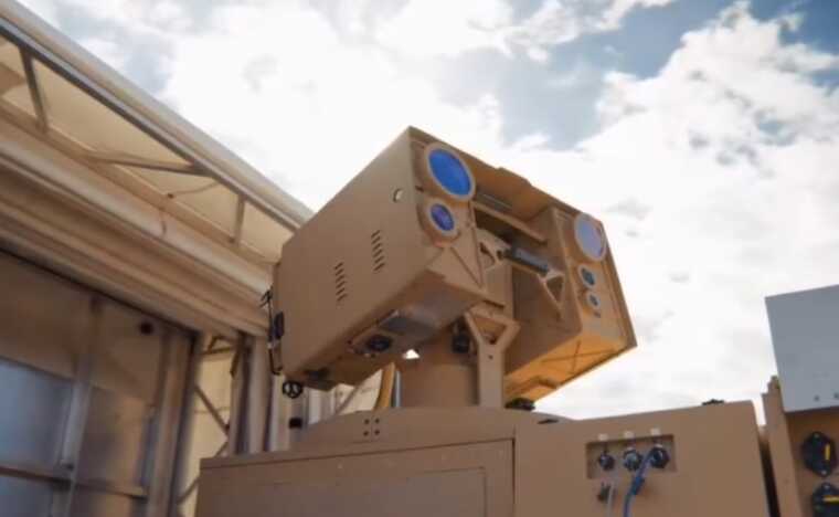 Forbes: Лазер з ШІ вперше в історії збив БПЛА у бою