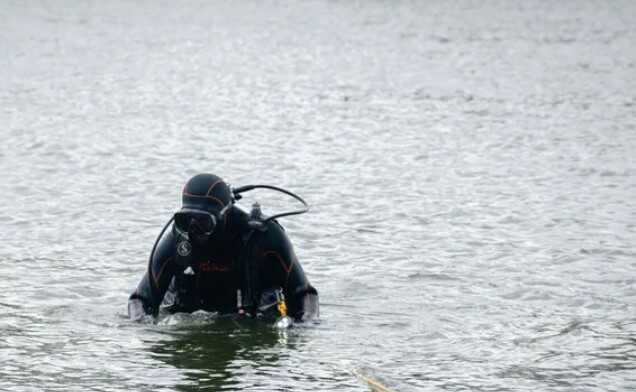У Києві на Троєщині в озері виявили тіло чоловіка