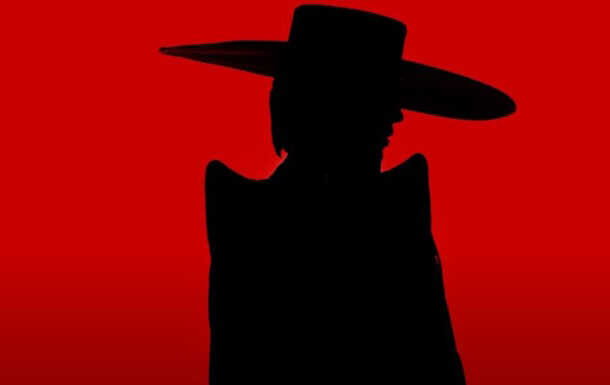 Загадкова Klavdia Petrivna презентувала нову пісню "Театр"