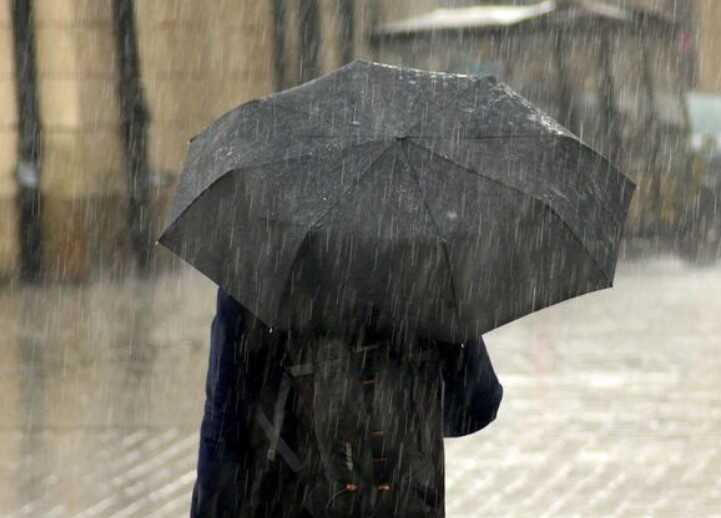 Через сильну зливу київські вулиці перетворилися на Венецію