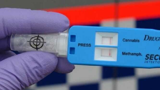 Украинских водителей будут проверять на употребление наркотиков с помощью экспресс-тестов