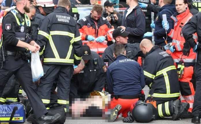 У Гамбурзі невідомий із киркою напав на людей перед футбольним матчем