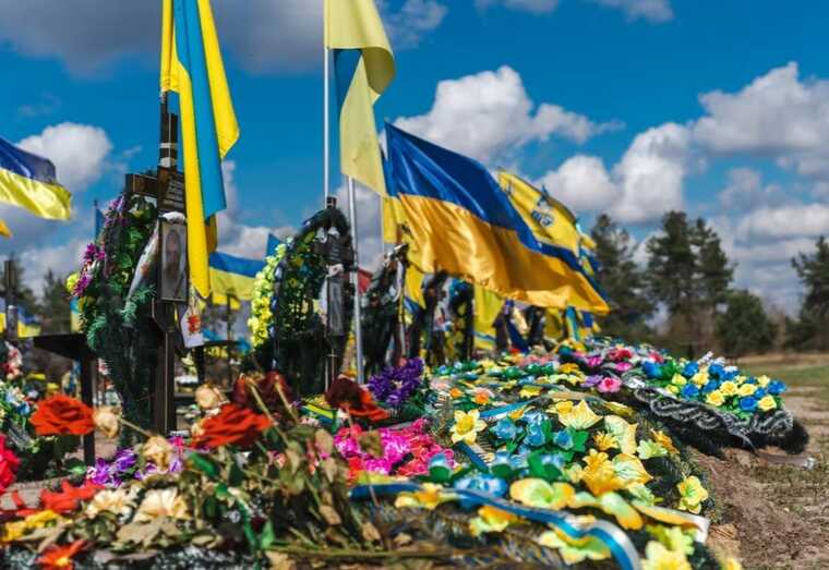 У Нікополі планують за 17 мільйонів провести реконструкцію місць поховань загиблих захисників