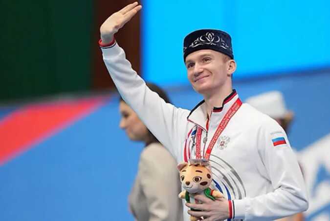 На "альтернативной Олимпиаде" россиянин выиграл сам у себя и стал посмешищем