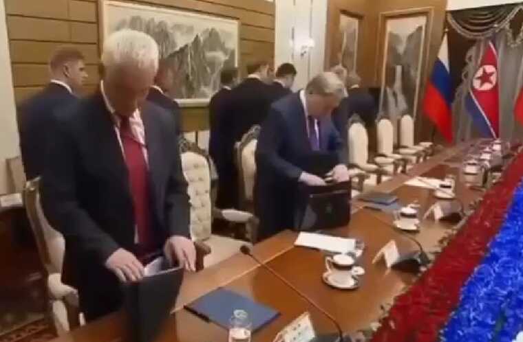 Пришли раньше Ким Чен Ына: российскую делегацию выгнали из зала заседания