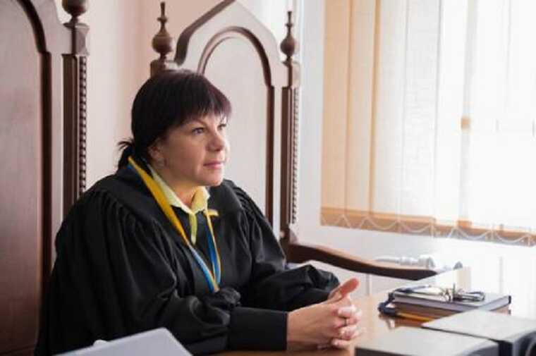 В Одесі суддя Оксана Куриленко незаконно ухвалила рішення на користь голови райсуду Чванкіна