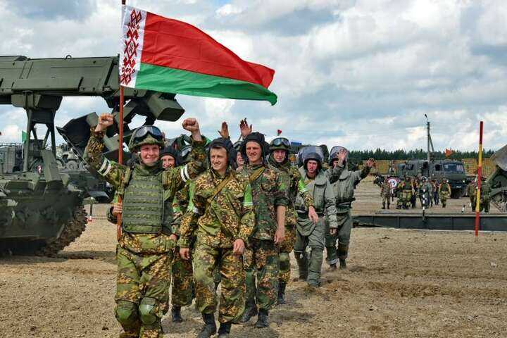 У Білорусі розпочали раптову перевірку готовності армії