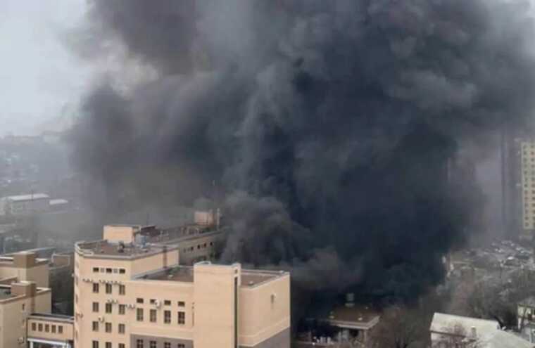 У російському Ростові-на-Дону спалахнула база ресурсів постачання МВС