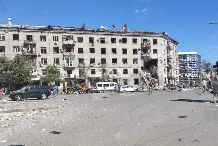 The first images from the site of the CAB strike on Kharkiv are published online