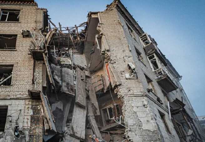 Авиаудар по дому в Харькове: в Сети публикують видео прилета